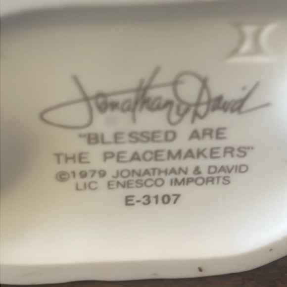 Precious Moments “Blessed are the Peacemakers” - Picture 6 of 7